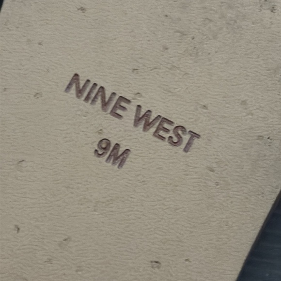 Nine West Melenda Sandals Slip On Black Gathered Faux Suede Slide Size 9 - Picture 7 of 9